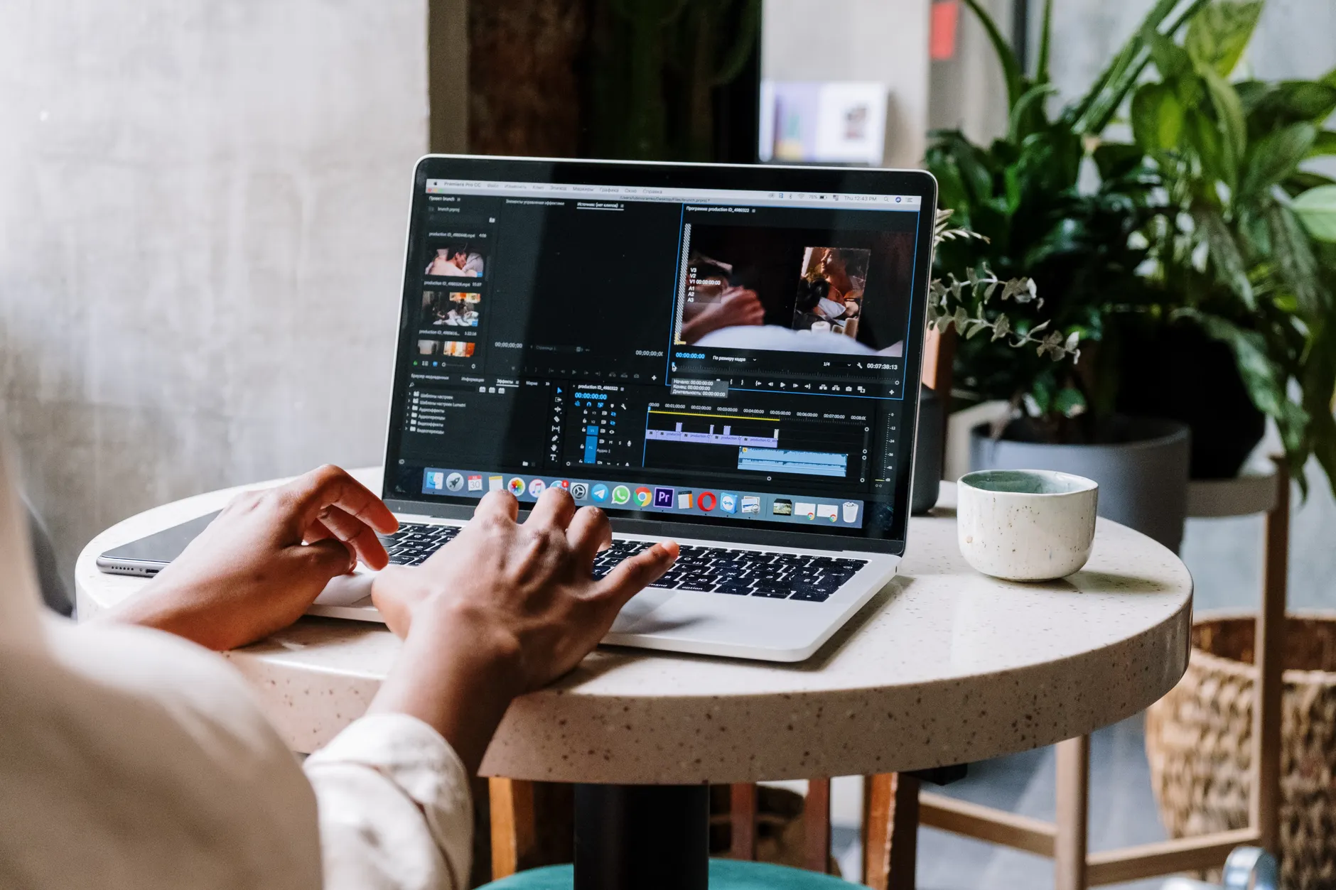 Adobe bringt generative KI in Premiere Pro und After Effects – Chancen für Unternehmen